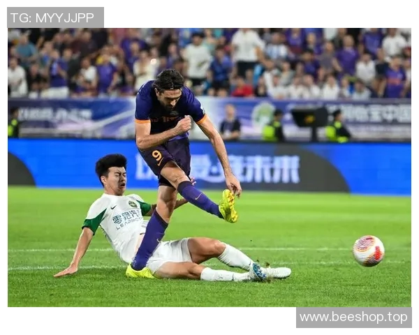 以顶级球员为核心,打造全新足球战术体系提升球队整体竞争力